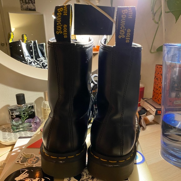 Doc Marten’s 1460 boots - Picture 7 of 9